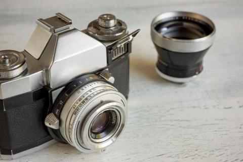 Essential Tips for Scoring the Best Deals on Camera Gear Online