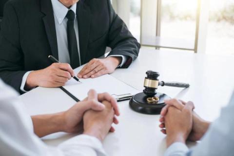 How to Handle Joint Bank Accounts Immediately After a Separation