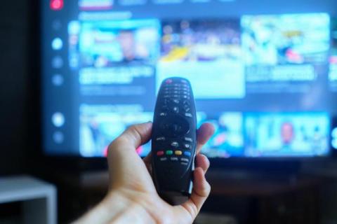 IPTV vs Traditional Cable: Why IPTV Is the Modern Alternative