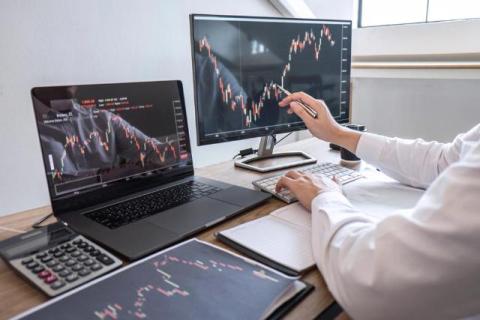 How Prop Firms Leverage Technology for Efficient Trading