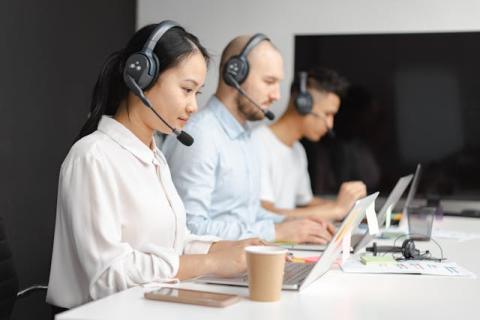 Benefits of Using Customer Service Software for SMBs