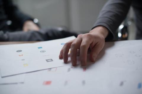 Logo Like a Pro: 5 Essential Design Elements Every Entrepreneur Needs to Know