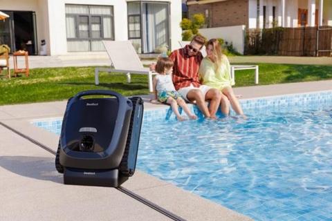 Robot Pool Cleaner: What Are the Disadvantages of Robotic Pool Cleaners?